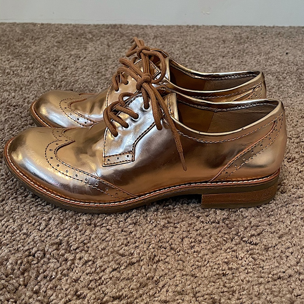 Gianni Bini rose gold shoes sz 6 1/2